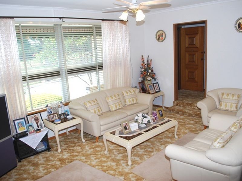 13 Leonard Street, Gulfview Heights SA 5096