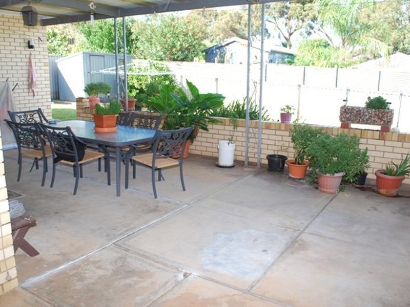 13 Leonard Street, Gulfview Heights SA 5096