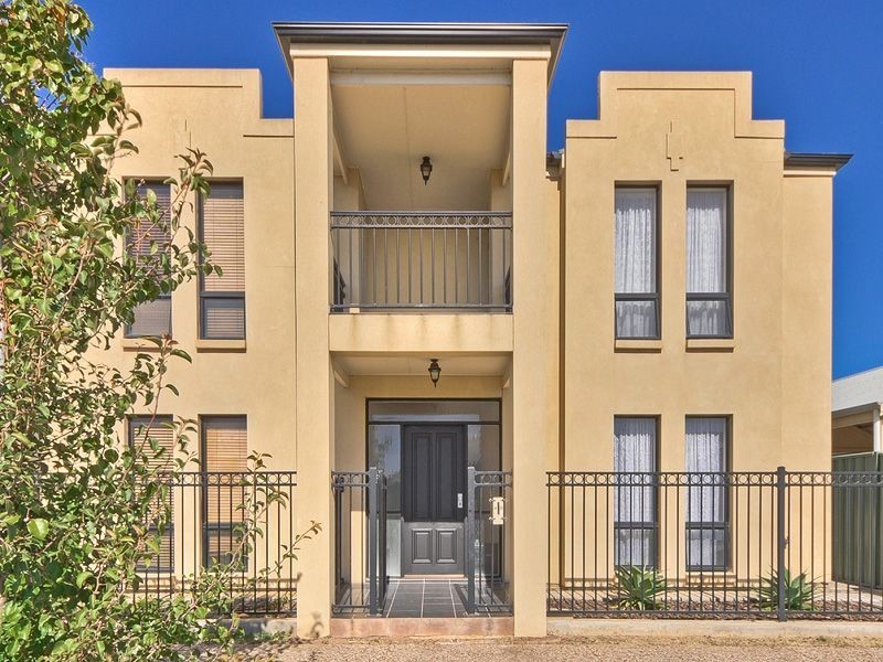 4b Trinity Circuit, Mawson Lakes SA 5095