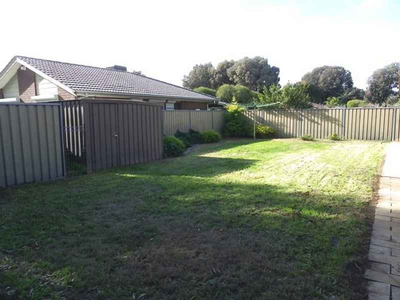 1 Blakiston Court, Paralowie SA 5108