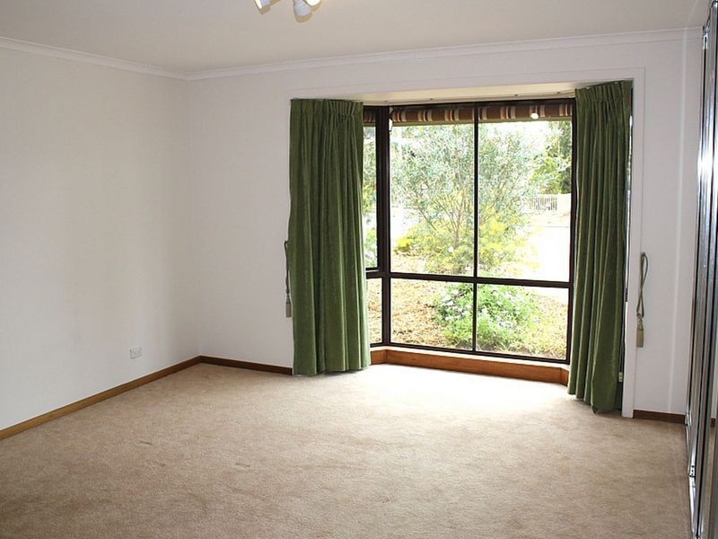 76 Canterbury Drive, Salisbury Heights SA 5109