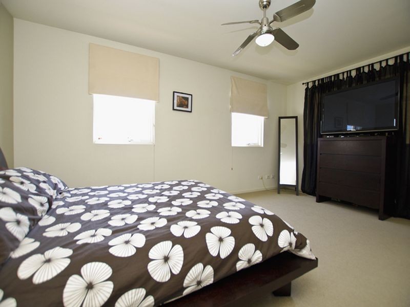 10 Wharfdale Lane, Mawson Lakes SA 5095