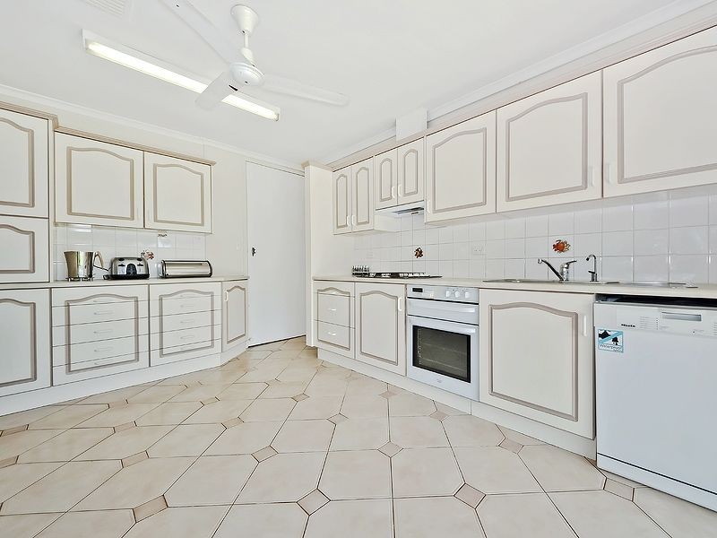 27 Coach Street, Salisbury East SA 5109