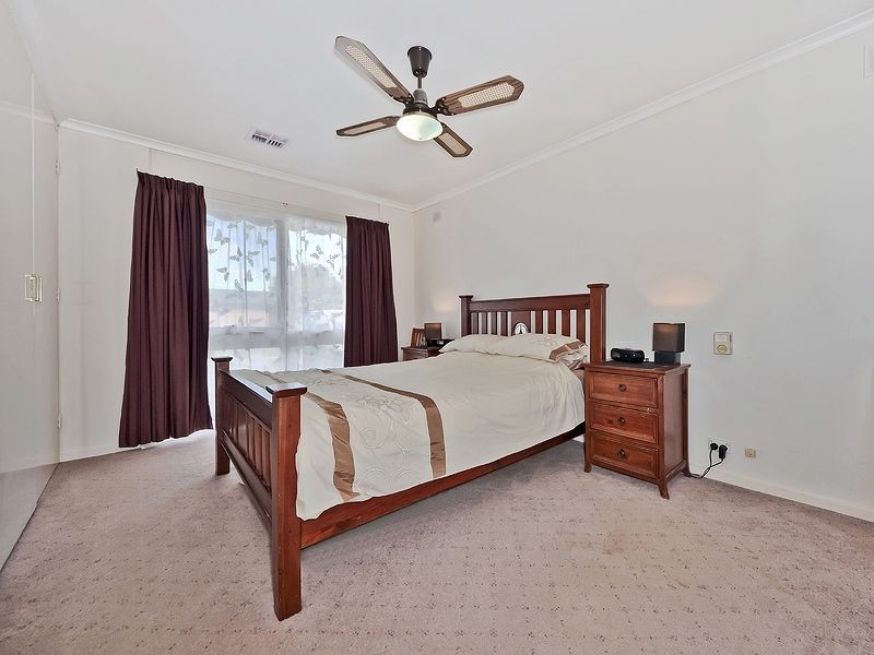 27 Coach Street, Salisbury East SA 5109