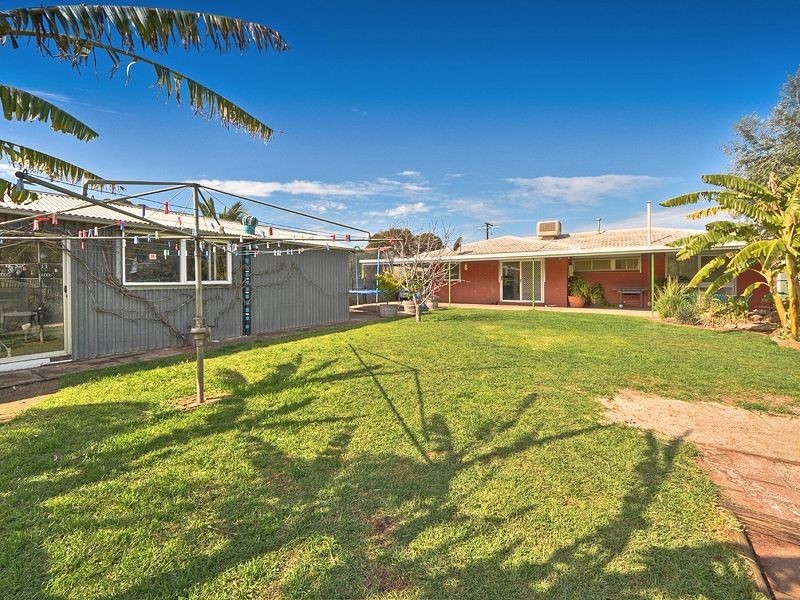 27 Coach Street, Salisbury East SA 5109