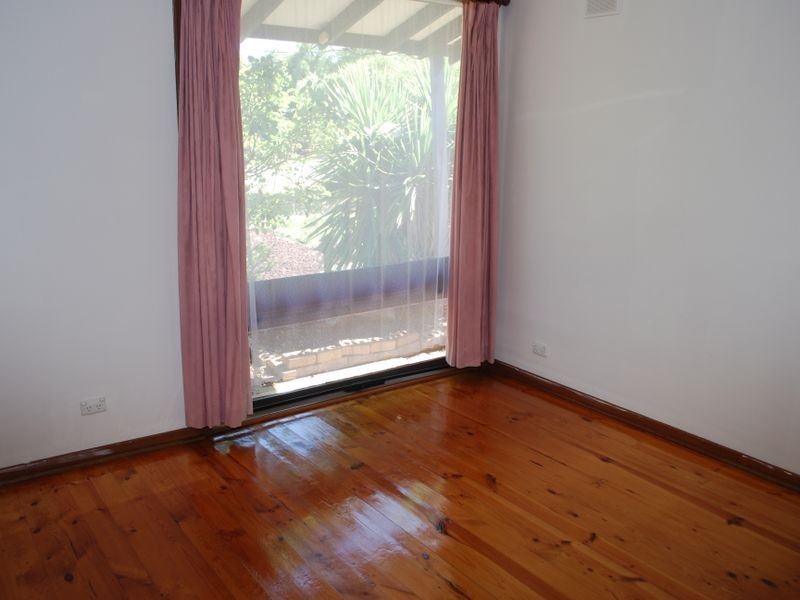 17 Shakespeare Way, Para Hills SA 5096