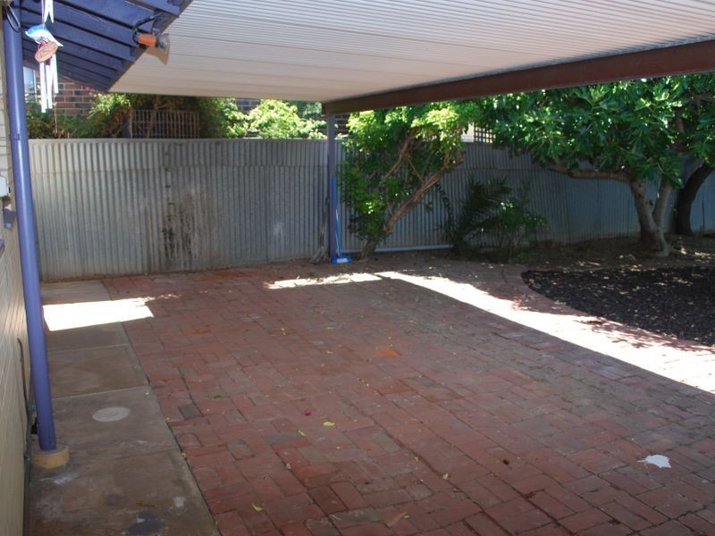 17 Shakespeare Way, Para Hills SA 5096