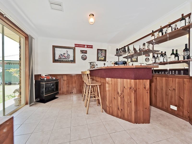 1 Holmeswood Court, Para Hills West SA 5096