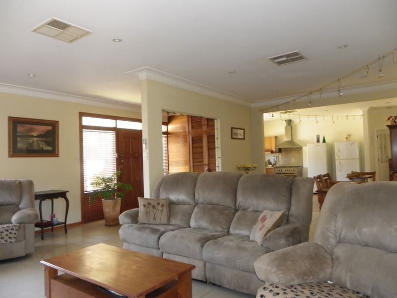 55-57 Collingbourne Drive, Elizabeth Vale SA 5112