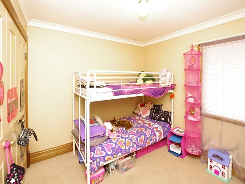 1 Whelstone Road, Salisbury Downs SA 5108