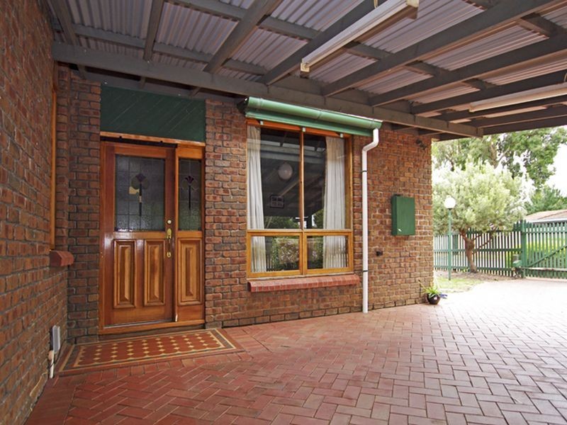 1 Whelstone Road, Salisbury Downs SA 5108