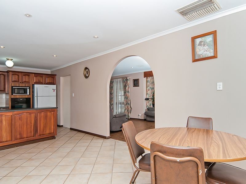 4 Sydney Drive, Salisbury Heights SA 5109