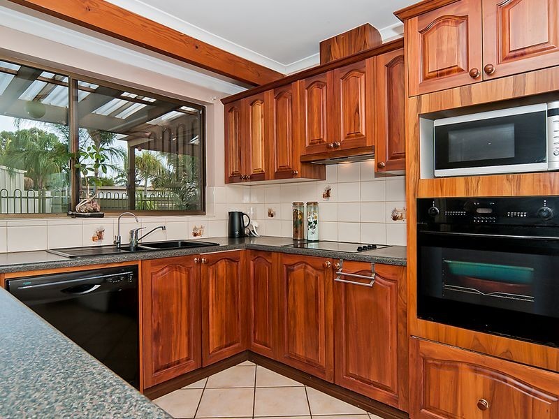 4 Sydney Drive, Salisbury Heights SA 5109