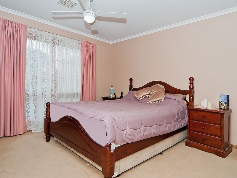 4 Sydney Drive, Salisbury Heights SA 5109