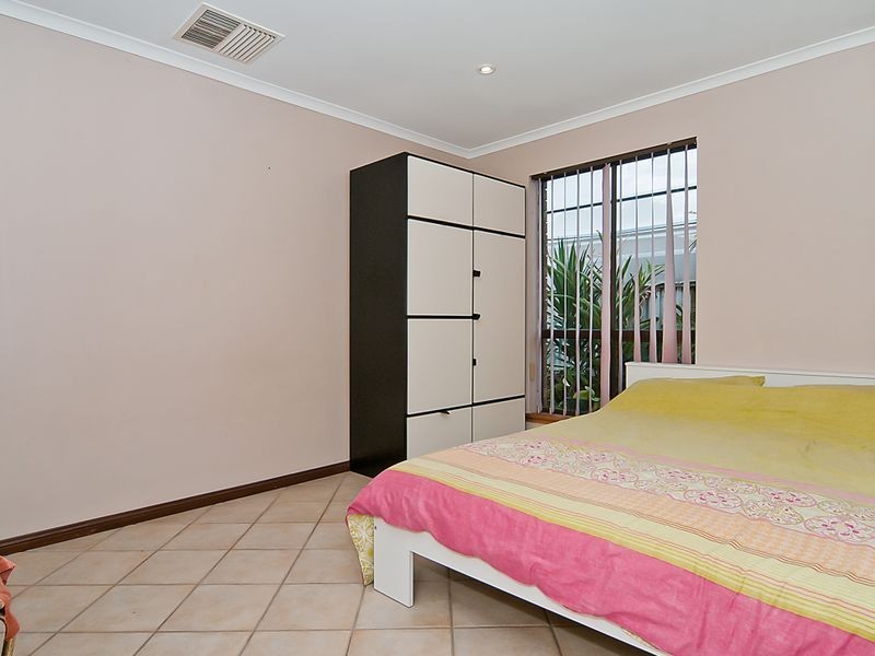 4 Sydney Drive, Salisbury Heights SA 5109