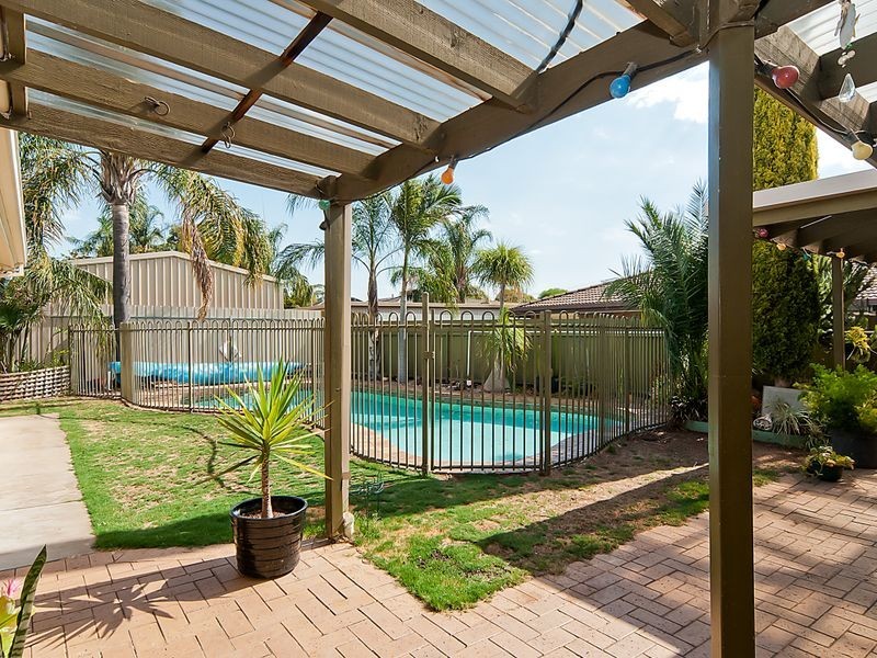 4 Sydney Drive, Salisbury Heights SA 5109
