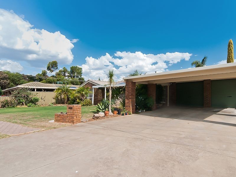 4 Sydney Drive, Salisbury Heights SA 5109