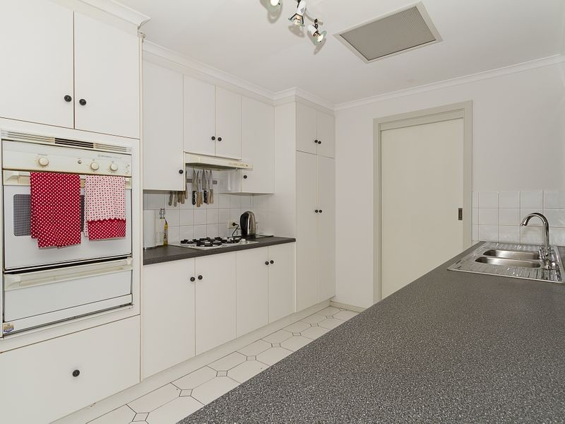 14 Lovelock Road, Parafield Gardens SA 5107