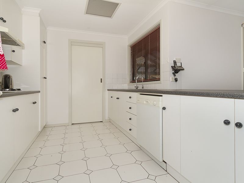 14 Lovelock Road, Parafield Gardens SA 5107