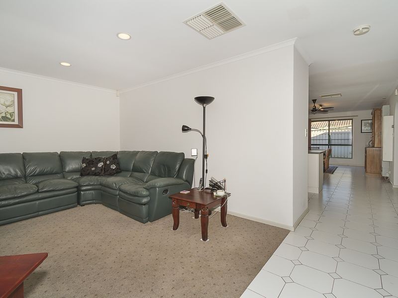 14 Lovelock Road, Parafield Gardens SA 5107