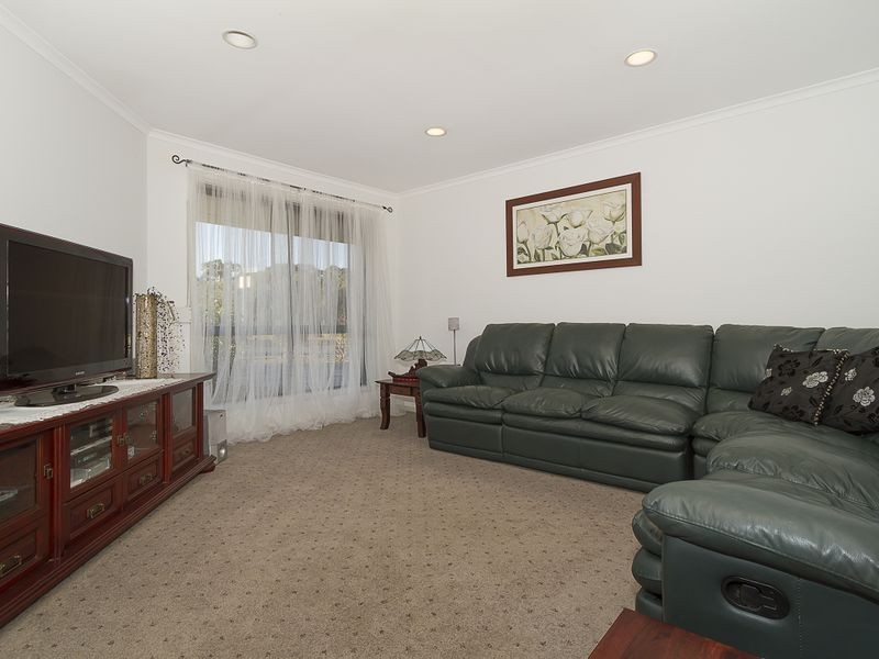 14 Lovelock Road, Parafield Gardens SA 5107