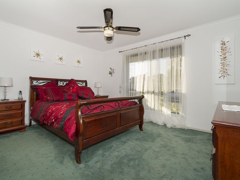 14 Lovelock Road, Parafield Gardens SA 5107