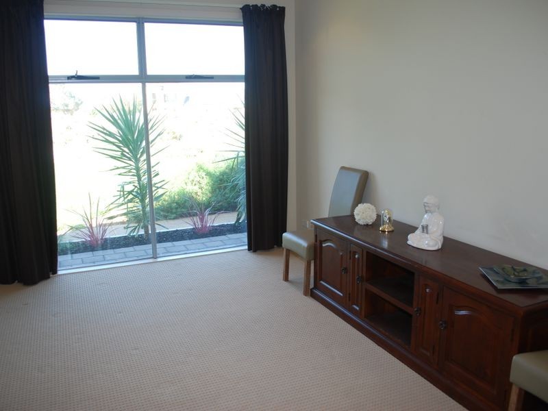 7/135 Sanctuary Drive, Mawson Lakes SA 5095