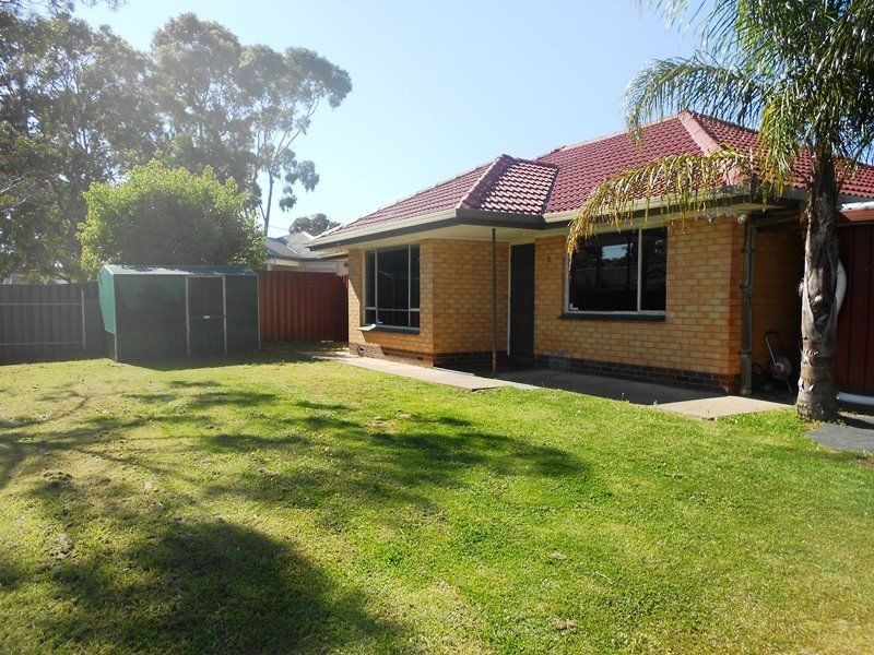 8 Londonderry Avenue, Salisbury Downs SA 5108
