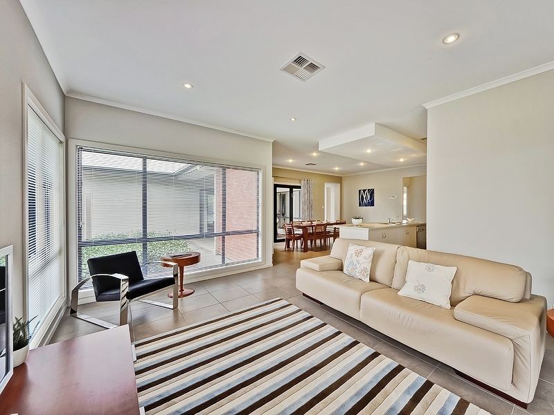 5 Pioneer Court, Salisbury Heights SA 5109