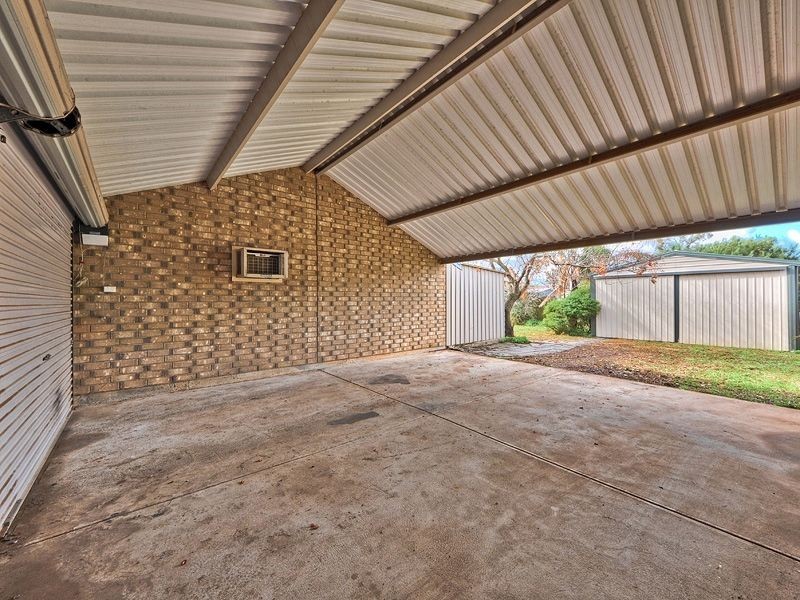 23 President Avenue, Andrews Farm SA 5114