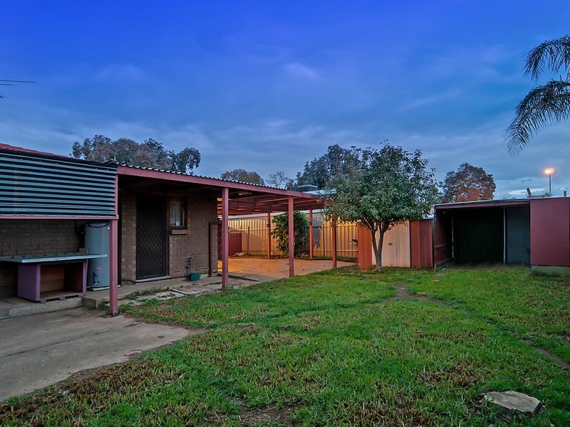 25 Lyndon Road, Paralowie SA 5108