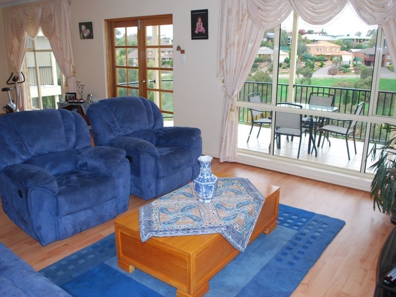 29 Reordan Drive, Greenwith SA 5125