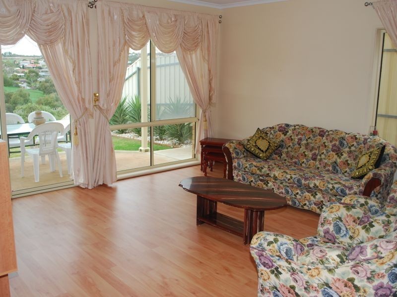 29 Reordan Drive, Greenwith SA 5125