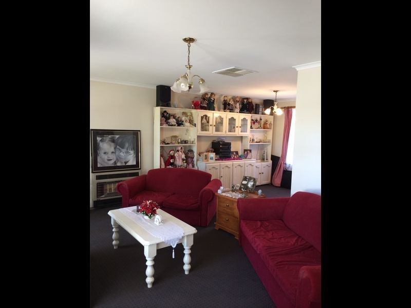 327 Burton Road, Burton SA 5110