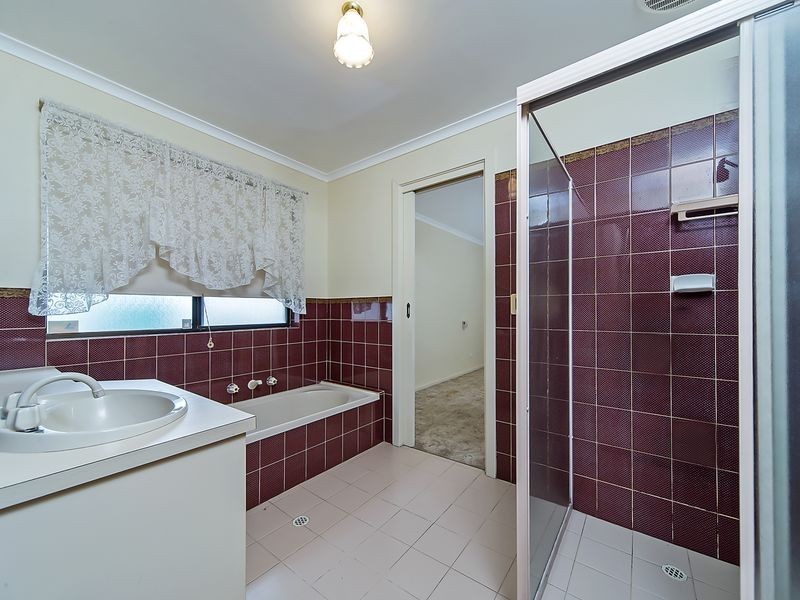 24 Niven Drive, Paralowie SA 5108