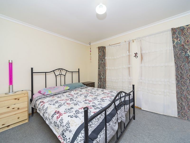 21 Crown Crescent, Paralowie SA 5108