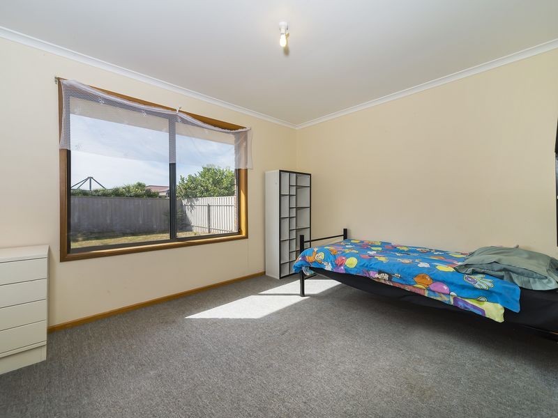 21 Crown Crescent, Paralowie SA 5108