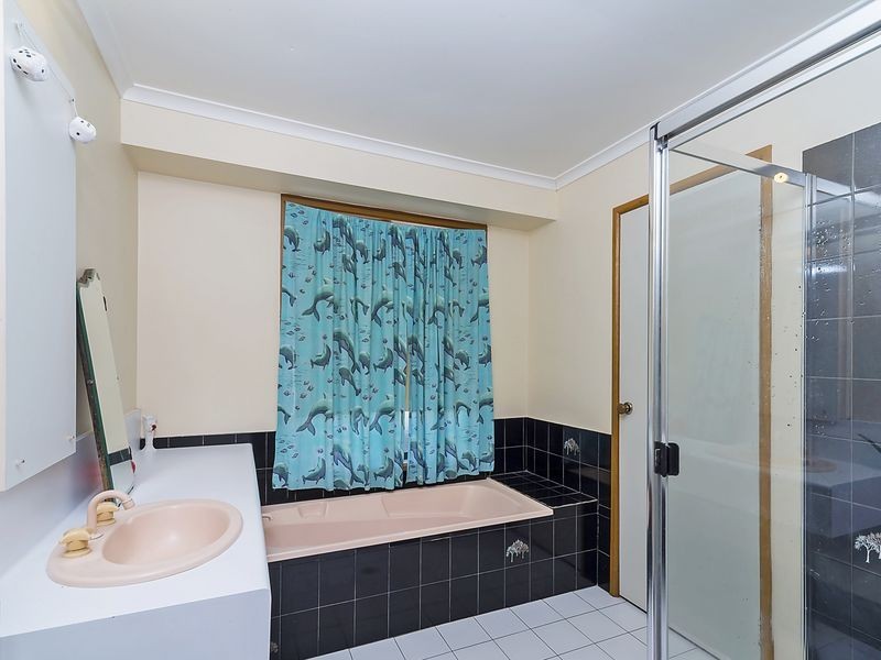 21 Crown Crescent, Paralowie SA 5108