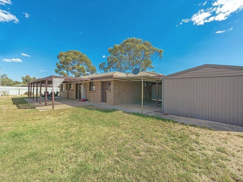 4 Cutting Crescent, Burton SA 5110