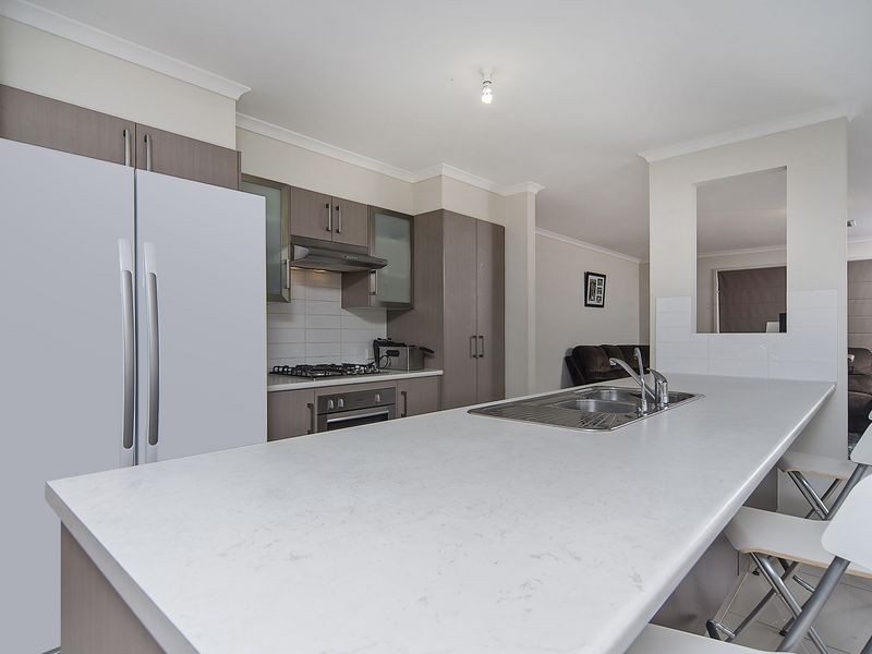 2 Oaks Court, Parafield Gardens SA 5107