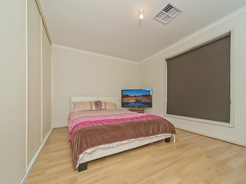 2 Oaks Court, Parafield Gardens SA 5107