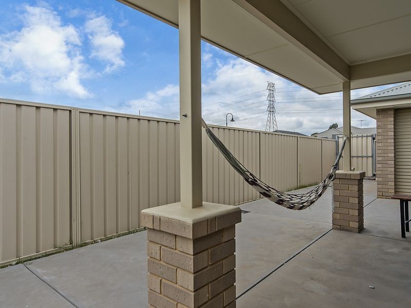 2 Oaks Court, Parafield Gardens SA 5107