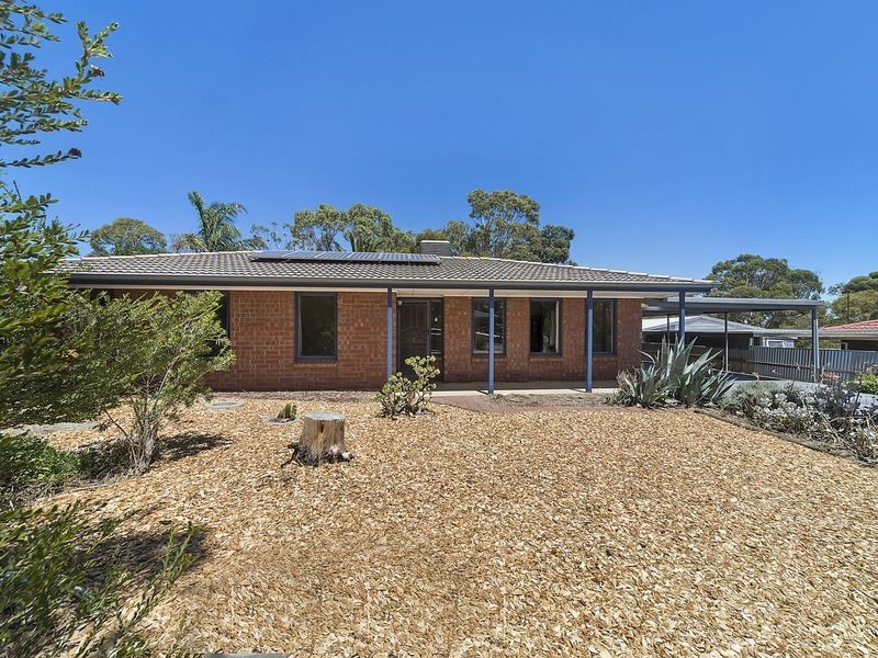 19 Thomson Avenue, Gulfview Heights SA 5096