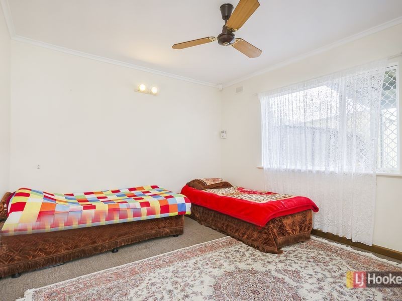 33 Todd Road, Para Hills SA 5096