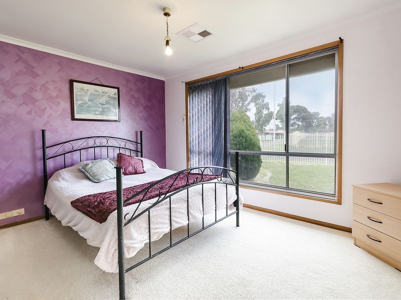 9 Potts Crescent, Burton SA 5110