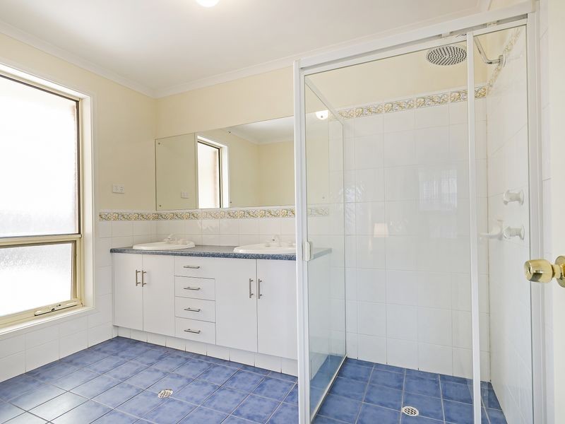 34 Willowbrook Boulevard, Paralowie SA 5108