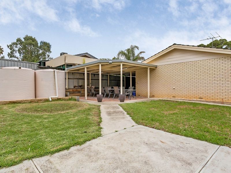 26 Pelsaert Avenue, Fairview Park SA 5126
