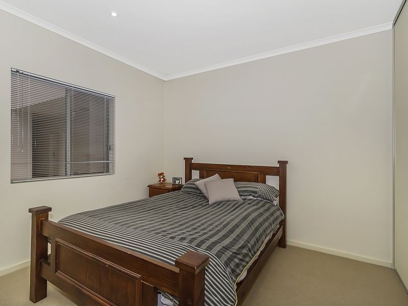 12/2-6 Goodall Parade, Mawson Lakes SA 5095