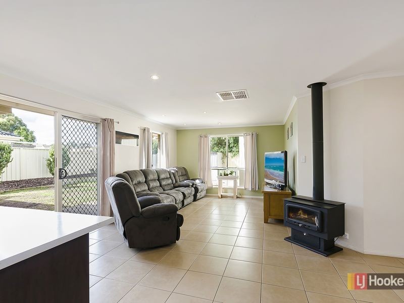 12 Vine Parade, Munno Para West SA 5115