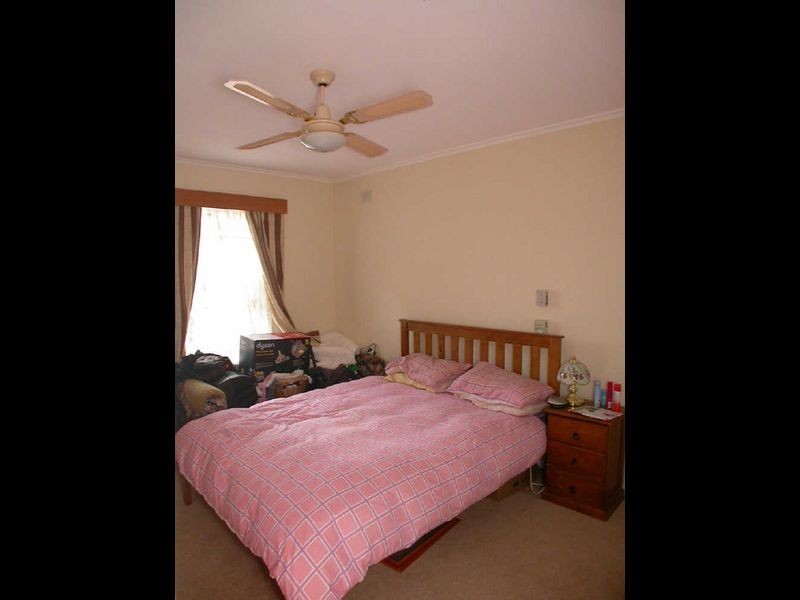 4 Wayford Street, Elizabeth Vale SA 5112